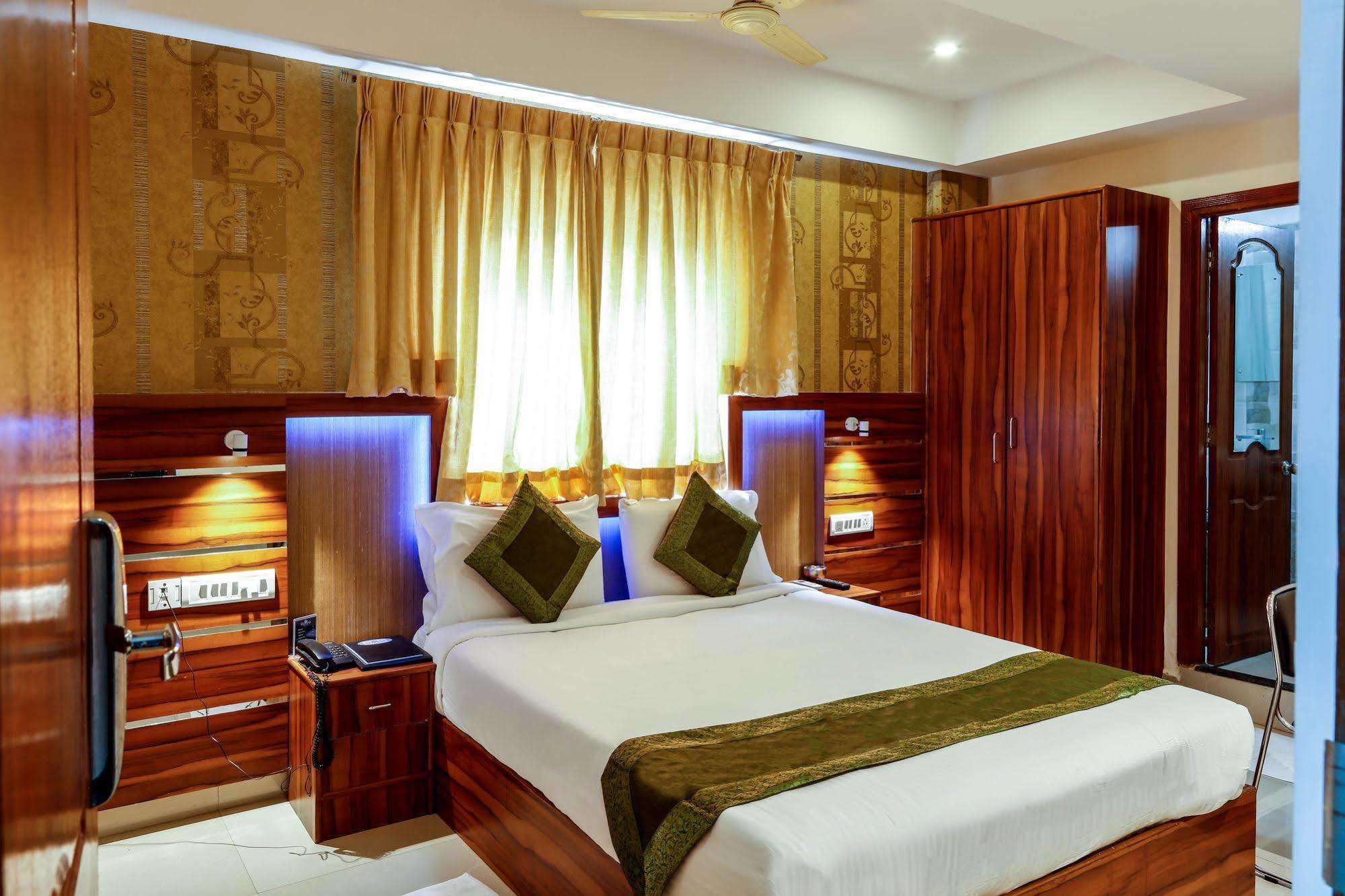 Itsy Hotels Elmas Golden Key Bangalore Esterno foto